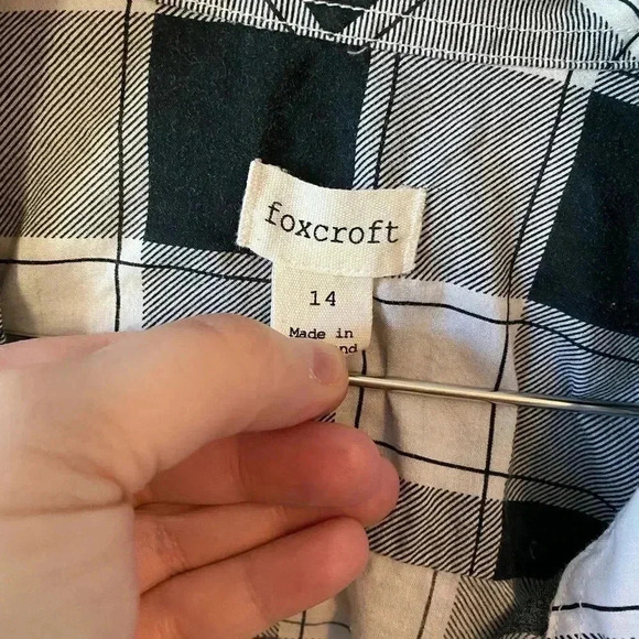 Foxcroft Size 14, 100% Cotton Button Down Roll Tab Sleeve Black & White Checked - Picture 6 of 14